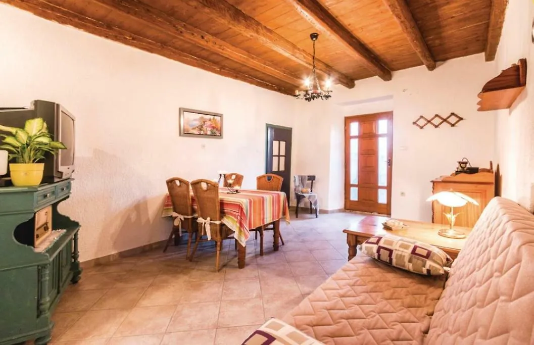 Dvori Apartment Marcana