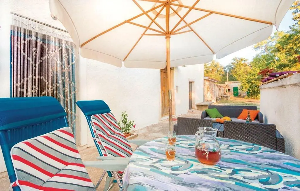 Dvori Apartment Marcana