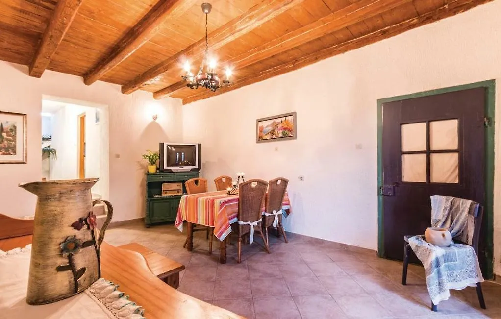 Dvori Apartment Marcana 0*,